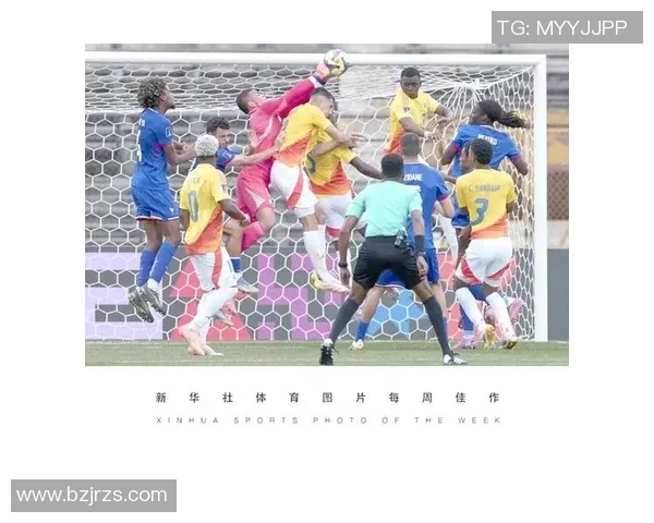 模仿足球明星跑步庆祝的创意瞬间与精彩瞬间分享