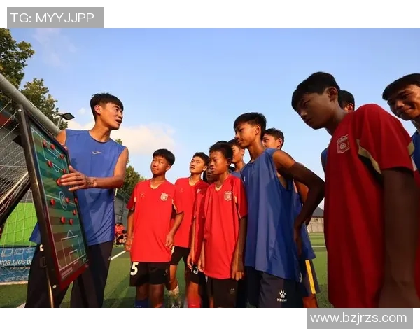 我校足球队的拼搏精神与团结合作的精彩瞬间